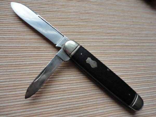 WARDS LARGE EBONY CIGAR WARDS LARGE EBONY CIGAR