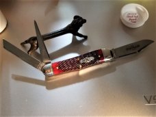 #291319 BLOOD RED JIGGED BONE NORTHFIELD STOCKYARD WHITTLER GEC #291319 BLOOD RED JIGGED BONE NORTHFIELD STOCKYARD WHITTLER GEC