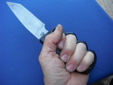 DISCONTINUED UNITED CUTLERY "Trench Knife" knuckle guard design fixed blade knife