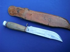 Vintage Hand Forged Custom-Made Camp Knife / Fixed Blade Knife with Horn Handle. Made in Mexico Vintage Hand Forged Custom-Made Camp Knife / Fixed Blade Knife with Horn Handle. Made in Mexico