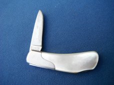 Valor, Sakurai 431  folding pocket knife with mother of pearl scales, made in Japan!!!