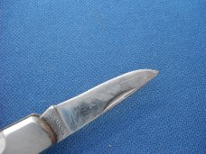 Valor, Sakurai 431 folding pocket knife with mother of pearl scales, made in Japan!!! Valor, Sakurai 431 folding pocket knife with mother of pearl scales, made in Japan!!!