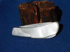 Valor, Sakurai 431 folding pocket knife with mother of pearl scales, made in Japan!!! Valor, Sakurai 431 folding pocket knife with mother of pearl scales, made in Japan!!!