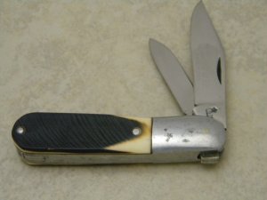 Queen Steel #22 Stainless Imitation Winterbottom Bone Aluminum Frame 2 Blade Barlow Knife 1976