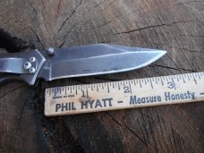 Gerber Folding Pocket Knife, lightweight handle/scales.    Super  Sharp edge!!!!