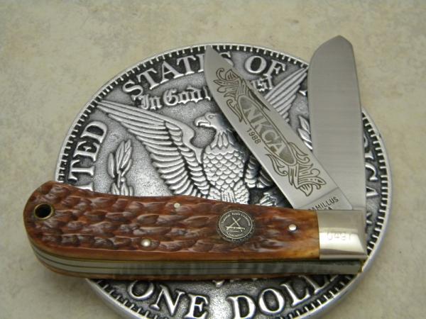 Camillus USA 1988 NKCA Club Knife Bone Jumbo Trapper