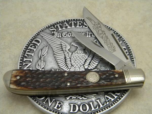 Camillus New York USA Bone CCC-4 Jumbo Banana Trapper - 1998 NKCA Club Knife Camillus New York USA Bone CCC-4 Jumbo Banana Trapper - 1998 NKCA Club Knife