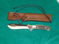 Puma Germany New Hunter 118375 Knife With Factory Leather Sheath GERMANY Puma Germany New Hunter 118375 Knife With Factory Leather Sheath GERMANY