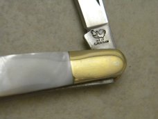 Hen and Rooster Bertram Cutlery Rostfrei Solingen Germany Pearl 251 MOP Little Barlow Knife in Box Hen and Rooster Bertram Cutlery Rostfrei Solingen Germany Pearl 251 MOP Little Barlow Knife in Box