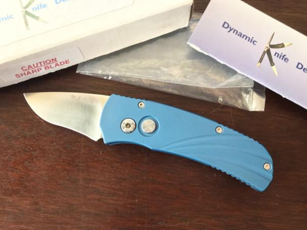 Dynamic Knife Design (DKD) Stingray Switchblade Knife, W. R. Clark Hand Ground Blade, Light Use Dynamic Knife Design (DKD) Stingray Switchblade Knife, W. R. Clark Hand Ground Blade, Light Use