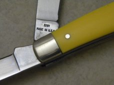 Moore Maker, Inc. Matador, TX USA (Queen Cutlery) 3201 Trapper Knife NIB