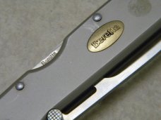 Beretta Japan Serrated Edge Aluminum Lockback Knife Beretta Japan Serrated Edge Aluminum Lockback Knife