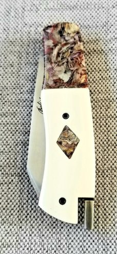 Vincenzo Balistreri Custom Native Taillock, 3.75" clsd, elephant ivory scales.. Liracarta..3.75" cl Vincenzo Balistreri Custom Native Taillock, 3.75" clsd, elephant ivory scales.. Liracarta..3.75" cl