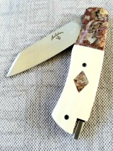 Vincenzo Balistreri Custom Native Taillock, 3.75" clsd, elephant ivory scales.. Liracarta..3.75" cl Vincenzo Balistreri Custom Native Taillock, 3.75" clsd, elephant ivory scales.. Liracarta..3.75" cl