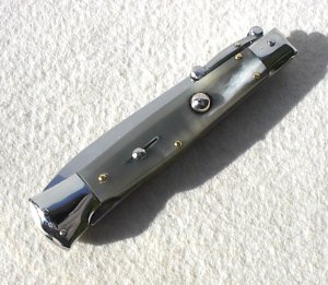 NEW OLD STOCK 1980's ITALIAN STILETTO 9" GENUINE BRAZILIAN HORN SWING GUARD LOCK BACK