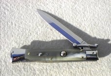 NEW OLD STOCK 1980's ITALIAN STILETTO 9" GENUINE BRAZILIAN HORN SWING GUARD LOCK BACK