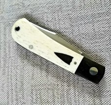 K'roo Custom Lanny clip,4" giraffe bone and micarta spacer, shield filework ..lanyard tube...slip K'roo Custom Lanny clip,4" giraffe bone and micarta spacer, shield filework ..lanyard tube...slip