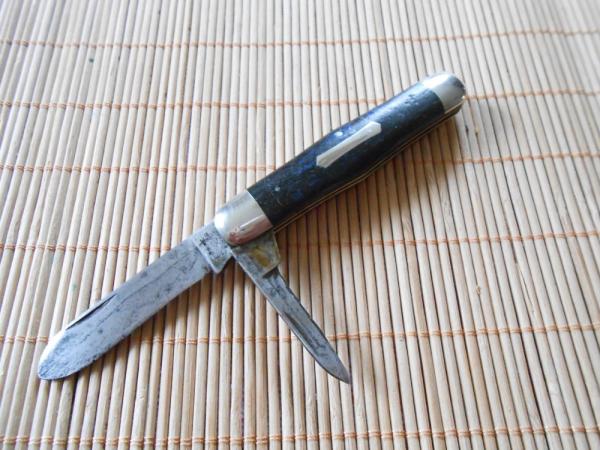 Vintage Empire Winsted Conn Knife