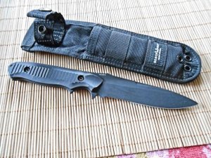 Benchmade #140 USA Fixed Blade Knife with original sheath.