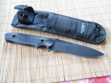 Benchmade #140 USA Fixed Blade Knife with original sheath. Benchmade #140 USA Fixed Blade Knife with original sheath.