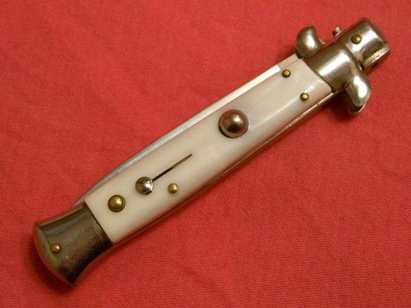 UNMARKED STILETTO SWITCHBLADE AUTOMATIC POCKET KNIFE UNMARKED STILETTO SWITCHBLADE AUTOMATIC POCKET KNIFE