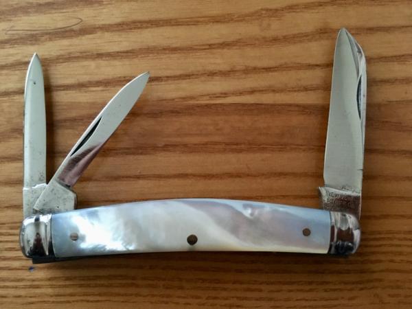 Vtg New York Knife Co. Walden, NY Pearl Congress Whittler Knife 3 Blades Vtg New York Knife Co. Walden, NY Pearl Congress Whittler Knife 3 Blades
