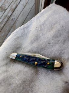 Case XX Aquamarine Bone Peanut (6220) Case XX Aquamarine Bone Peanut (6220)