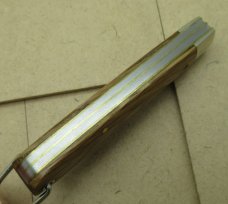 Great Eastern Cutlery Beer Scout Knife with Beer Barrel Oak Scales. ...........................(302) Great Eastern Cutlery Beer Scout Knife with Beer Barrel Oak Scales. ...........................(302)