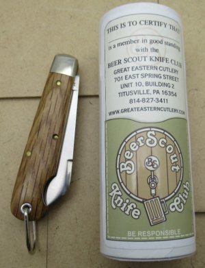 Great Eastern Cutlery Beer Scout Knife with Beer Barrel Oak Scales. ...........................(302)