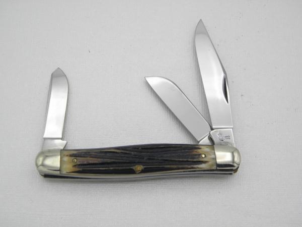 Queen Cutlery #9 Stockmen: 4” closed, 1955 - 1957, genuine Winterbottom bone Queen Cutlery #9 Stockmen: 4” closed, 1955 - 1957, genuine Winterbottom bone