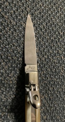 AKC Lever lock Auto