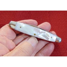 MINT OLD QUEEN STEEL #4 POCKET KNIFE GENUINE PEARL 1978 MINT OLD QUEEN STEEL #4 POCKET KNIFE GENUINE PEARL 1978