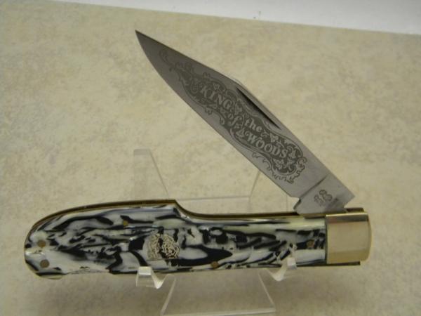 Fight'n Rooster Germany Black & Pearl "King of the Woods" Large Gunstock Lockback Knife - Pre 1982 Fight'n Rooster Germany Black & Pearl "King of the Woods" Large Gunstock Lockback Knife - Pre 1982