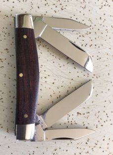 VINTAGE QUEEN MASTER CUTLER COLLECTION CONGRESS KNIFE/ SWEET PIECE VINTAGE QUEEN MASTER CUTLER COLLECTION CONGRESS KNIFE/ SWEET PIECE