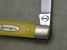 Remington USA Yellow Doctor's Knife Remington USA Yellow Doctor's Knife