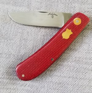 Vincenzo Balistreri Custom Shadow Trapper, 4"  c70 blade, thats carbon like 1095, red burlap micarta