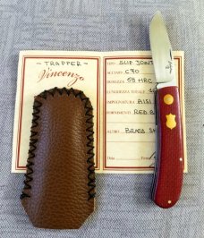 Vincenzo Balistreri Custom Shadow Trapper, 4" c70 blade, thats carbon like 1095, red burlap micarta Vincenzo Balistreri Custom Shadow Trapper, 4" c70 blade, thats carbon like 1095, red burlap micarta