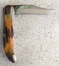 VINTAGE STAG KA-BAR “DOGS HEAD” UNION CUT CO OLEAN NY XII/77 1977 FOLDING HUNTER/POCKET KNIFE/NOS VINTAGE STAG KA-BAR “DOGS HEAD” UNION CUT CO OLEAN NY XII/77 1977 FOLDING HUNTER/POCKET KNIFE/NOS