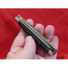 MIB THE LUMBERMAN TRAPPER KNIFE BY SCHRADE CUTLERY CORP. GREEN BONE c1981 # G0391 MIB THE LUMBERMAN TRAPPER KNIFE BY SCHRADE CUTLERY CORP. GREEN BONE c1981 # G0391