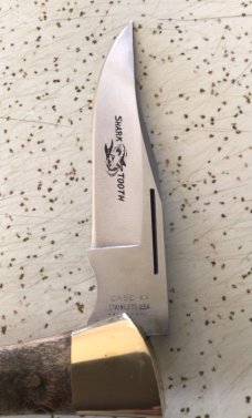 VINTAGE CASE XX 7197 1972 “CURLY MAPLE” “SHARK TOOTH” FOLDING LOCKBACK KNIFE/NOS/ “ BEAUTIFUL “