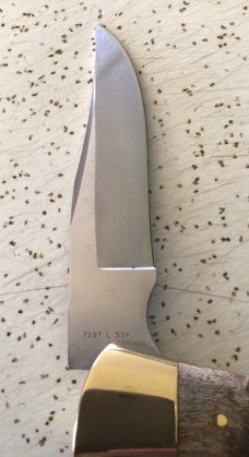 VINTAGE CASE XX 7197 1972 “CURLY MAPLE” “SHARK TOOTH” FOLDING LOCKBACK KNIFE/NOS/ “ BEAUTIFUL “