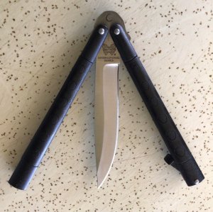 VINTAGE 1985 PACIFIC CUT CORP JAPAN “BALI SONG” INTERNATIONAL SERIES BUTTERFLY KNIFE/“SWEET PIECE”