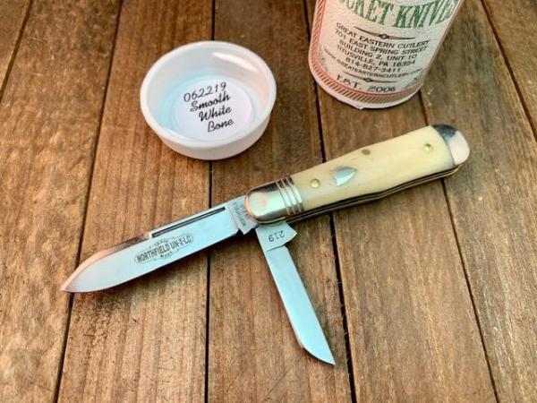 Great Eastern Cutlery Northfield 06 Pemberton Smooth White Bone 2 Blades BD12 Great Eastern Cutlery Northfield 06 Pemberton Smooth White Bone 2 Blades BD12