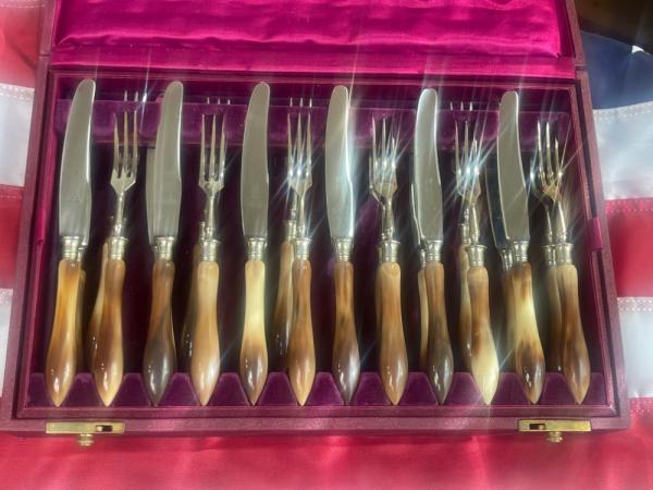 Vintage JA Henckels Knife & Fork (fish?) 12 Place Set -Beautiful Handles! -Solingen Germany -NOS Vintage JA Henckels Knife & Fork (fish?) 12 Place Set -Beautiful Handles! -Solingen Germany -NOS