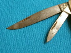 VINTAGE FRONTIER 4221 IMPERIAL USA TRAPPER FOLDING POCKET KNIFE KNIVES OLD
