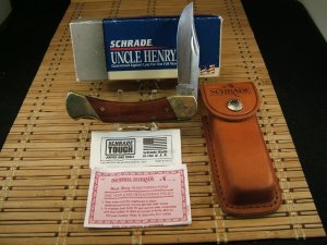 SCHRADE USA UNCLE HENRY LB7 BEAR PAW LARGE LOCK BACK POCKET KNIFE WITH ORIGINAL BOX, PAPERS & SHEATH