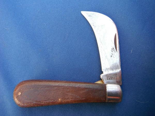 Vintage Kutmaster T-2 Utica NY. Folding Pocket Knife Vintage Kutmaster T-2 Utica NY. Folding Pocket Knife