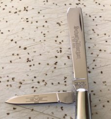 SCHATT & MORGAN QUEEN CUT CO 2008 “MASTADON IVORY” RAZOR/MINI BARLOW POCKET KNIFE/1 of 600/SWEET PC SCHATT & MORGAN QUEEN CUT CO 2008 “MASTADON IVORY” RAZOR/MINI BARLOW POCKET KNIFE/1 of 600/SWEET PC
