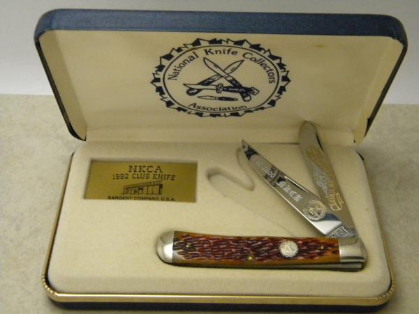 Sargent USA (Queen City) Jigged Brown Bone Trapper 1992 NKCA 1992 Club Knife