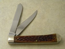 Sargent USA (Queen City) Jigged Brown Bone Trapper 1992 NKCA 1992 Club Knife